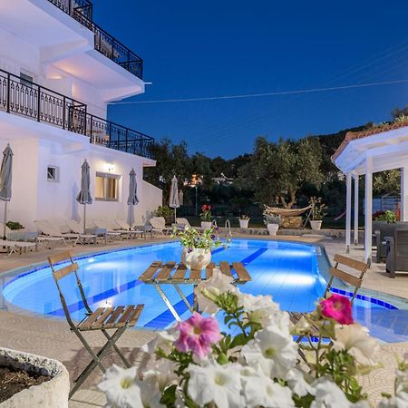 ארגאסי Denise Studios And Apartments מראה חיצוני תמונה