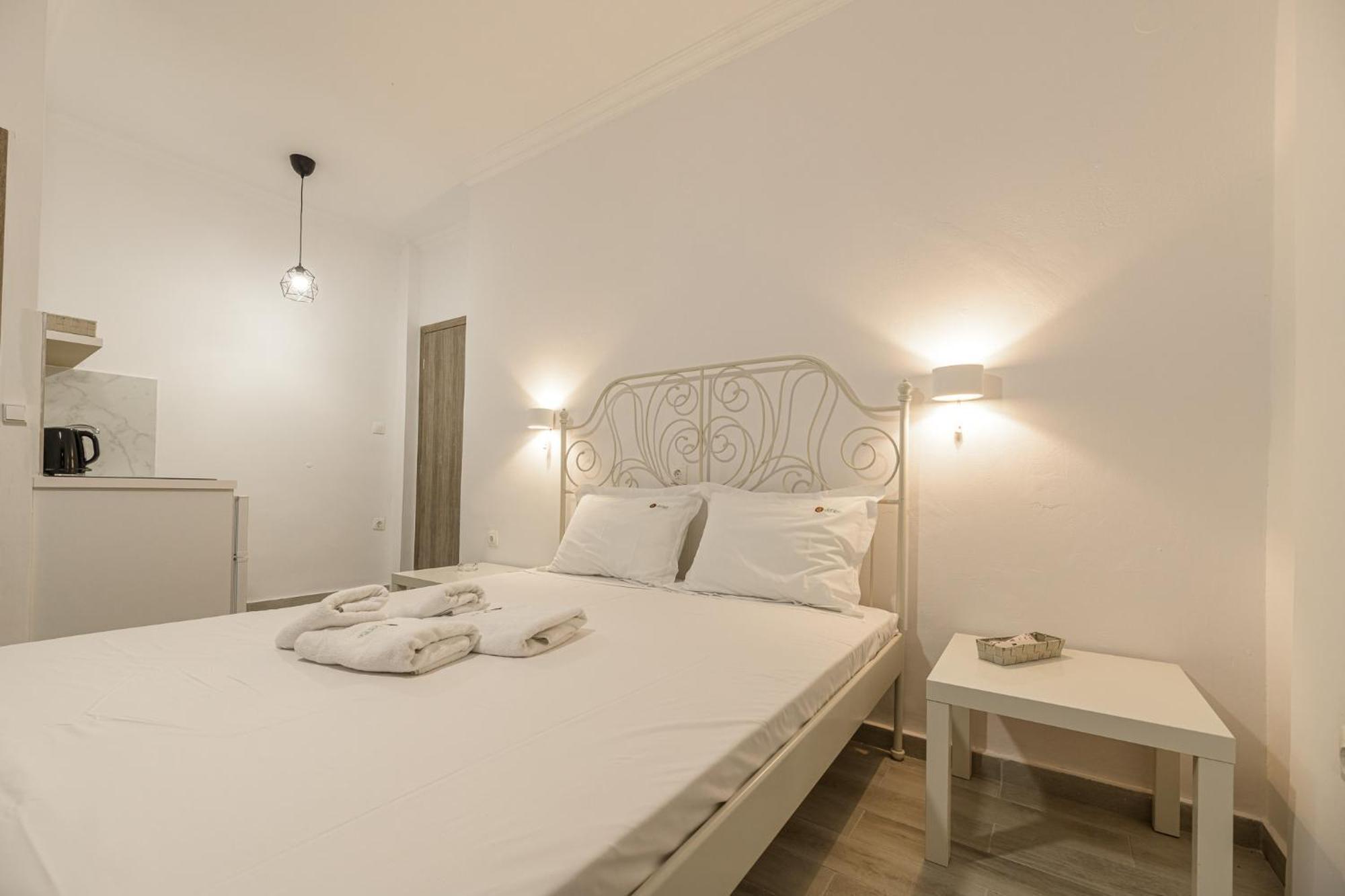 ארגאסי Denise Studios And Apartments מראה חיצוני תמונה