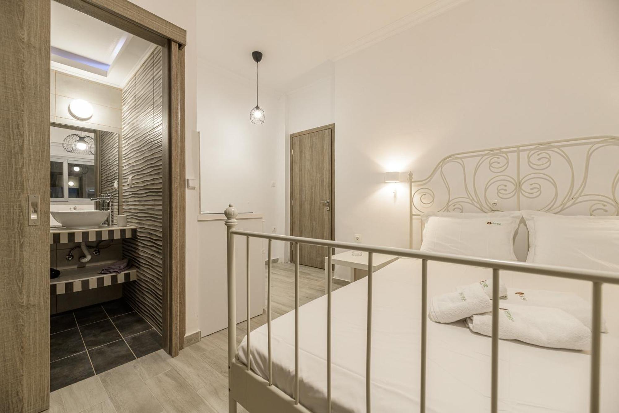 ארגאסי Denise Studios And Apartments מראה חיצוני תמונה