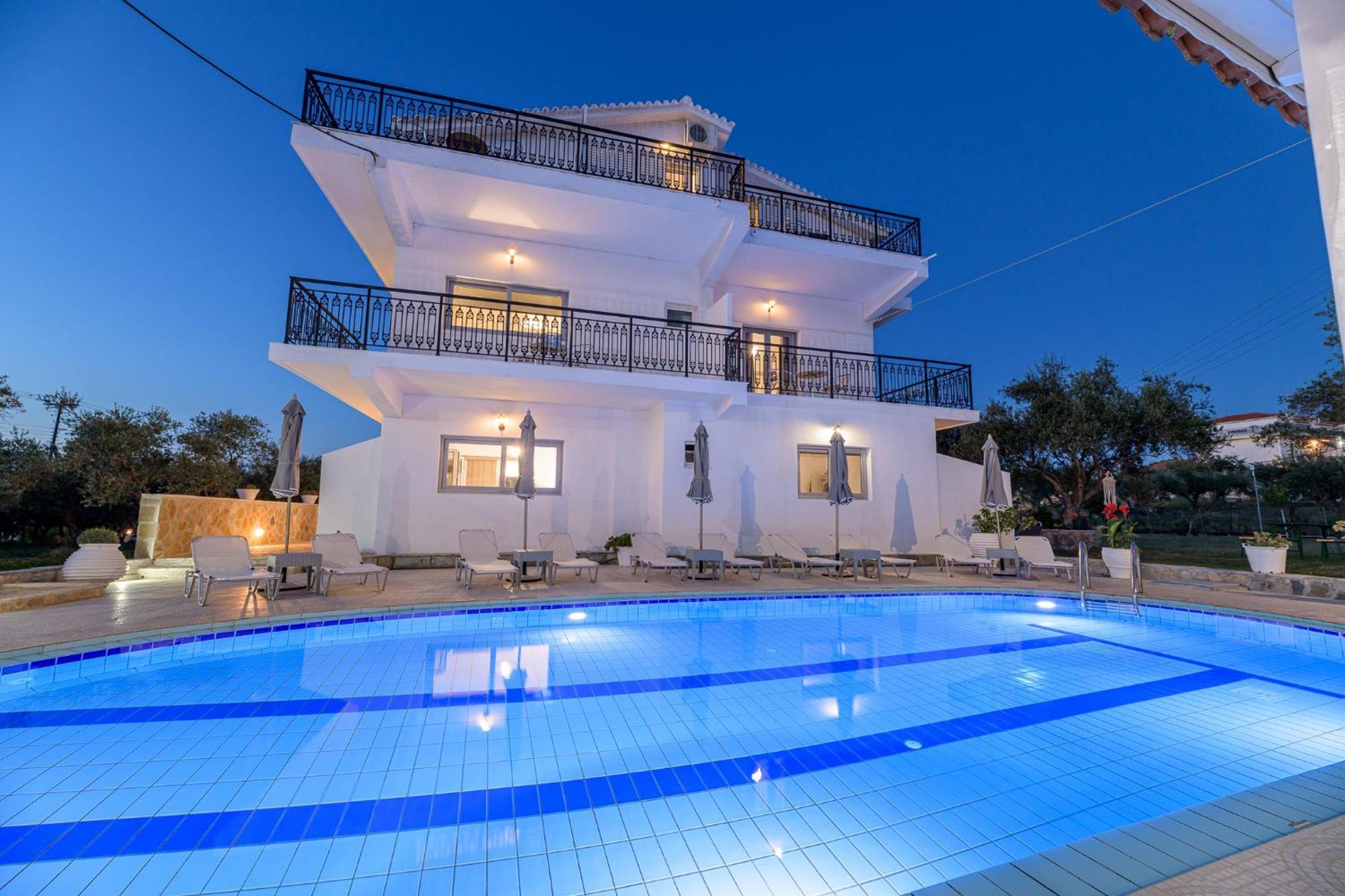 ארגאסי Denise Studios And Apartments מראה חיצוני תמונה