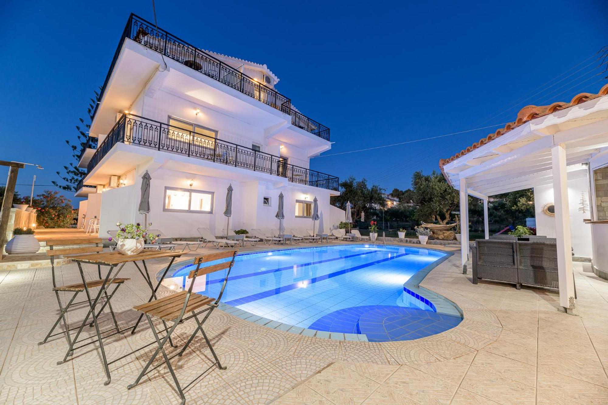 ארגאסי Denise Studios And Apartments מראה חיצוני תמונה