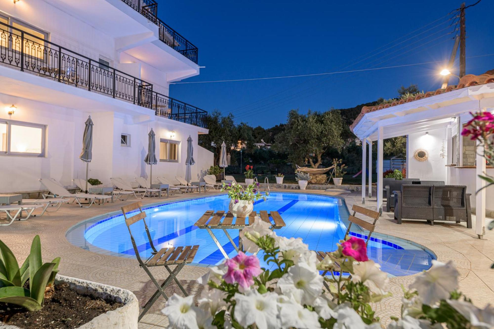 ארגאסי Denise Studios And Apartments מראה חיצוני תמונה