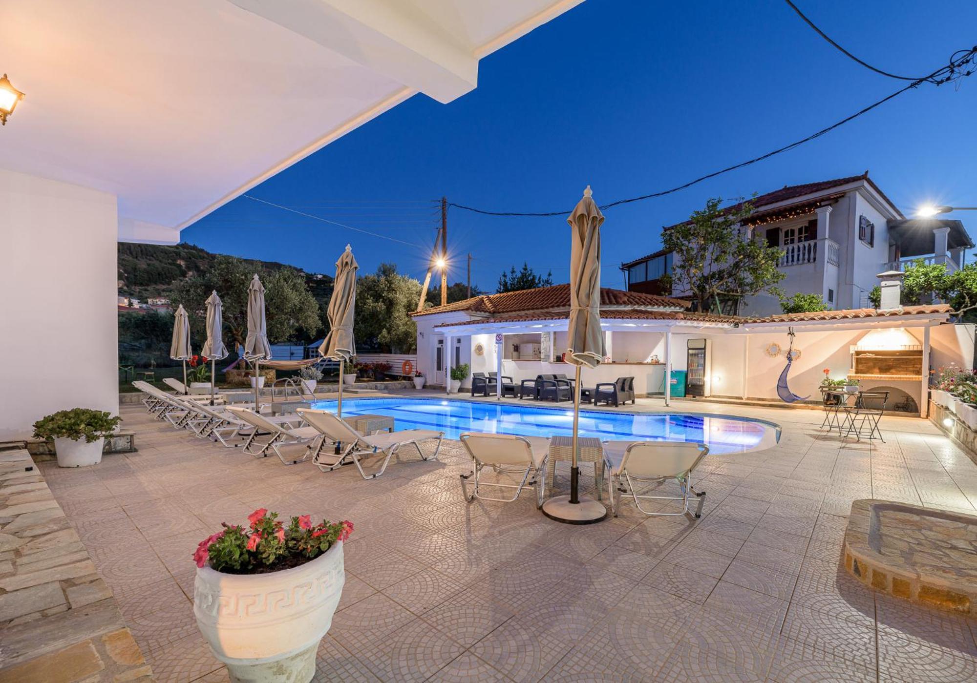 ארגאסי Denise Studios And Apartments מראה חיצוני תמונה
